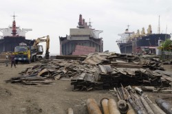 インダストリオールは船舶解撤浄化キャンペーンの一環としてバングラデシュの船舶解撤場を訪問